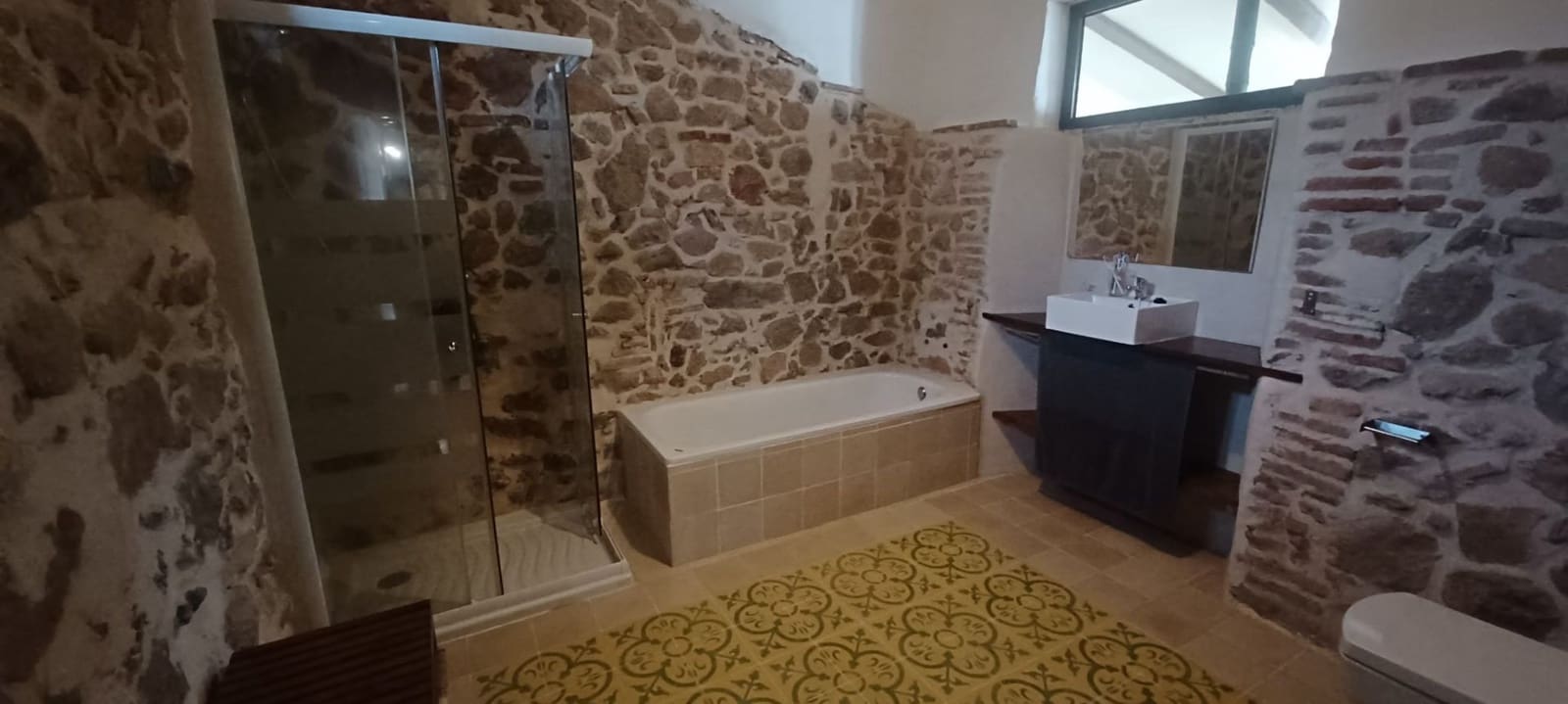 4 makuuhuone Maalaistalo myytävänä paikassa Cazalla de la Sierra mukana 
autotalli - 350 000 € (Ref: 9518453)