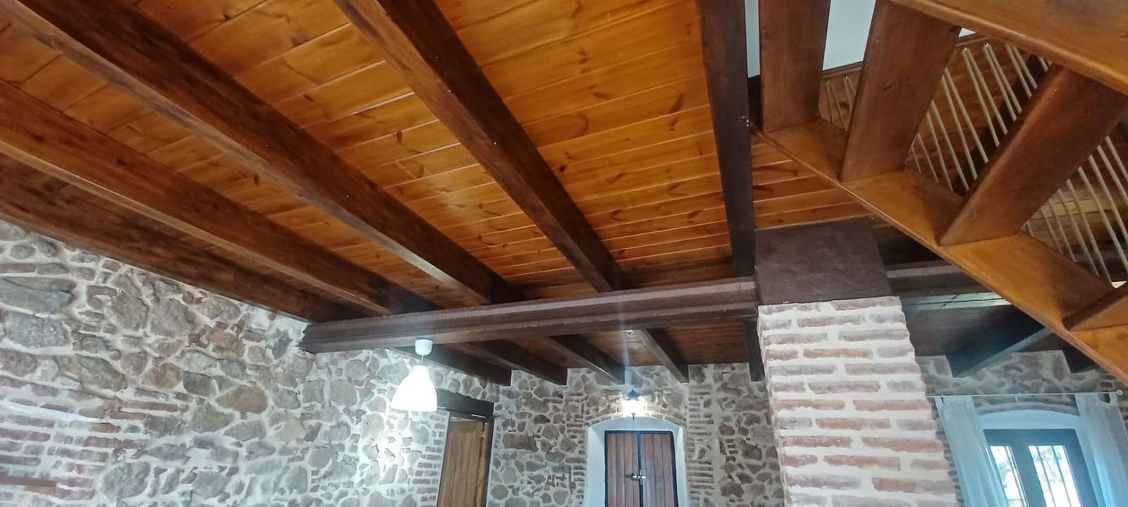 4 makuuhuone Maalaistalo myytävänä paikassa Cazalla de la Sierra mukana 
autotalli - 350 000 € (Ref: 9518453)