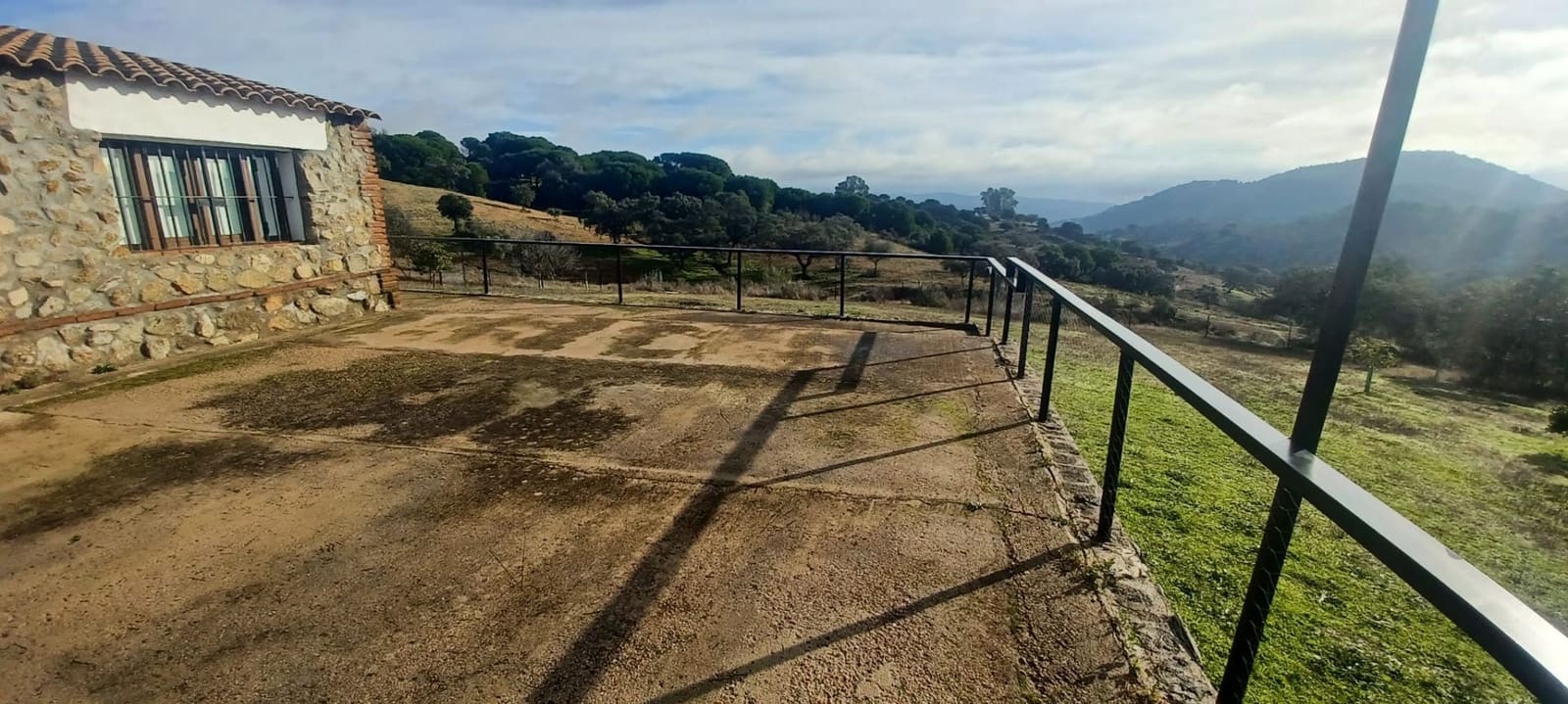 4 makuuhuone Maalaistalo myytävänä paikassa Cazalla de la Sierra mukana 
autotalli - 350 000 € (Ref: 9518453)