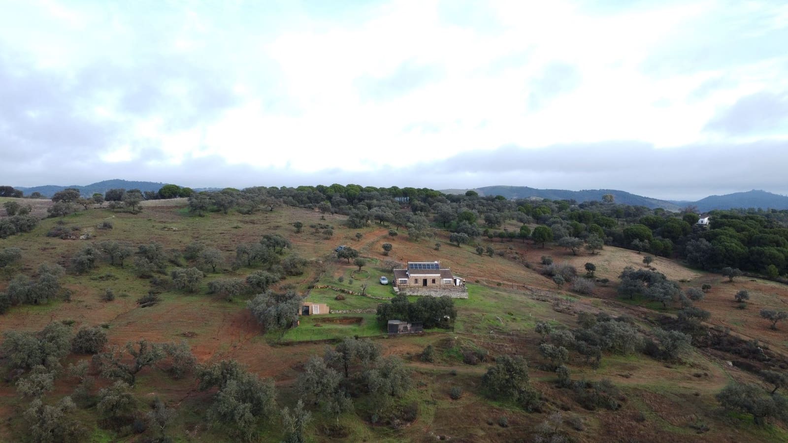 4 makuuhuone Maalaistalo myytävänä paikassa Cazalla de la Sierra mukana 
autotalli - 350 000 € (Ref: 9518453)