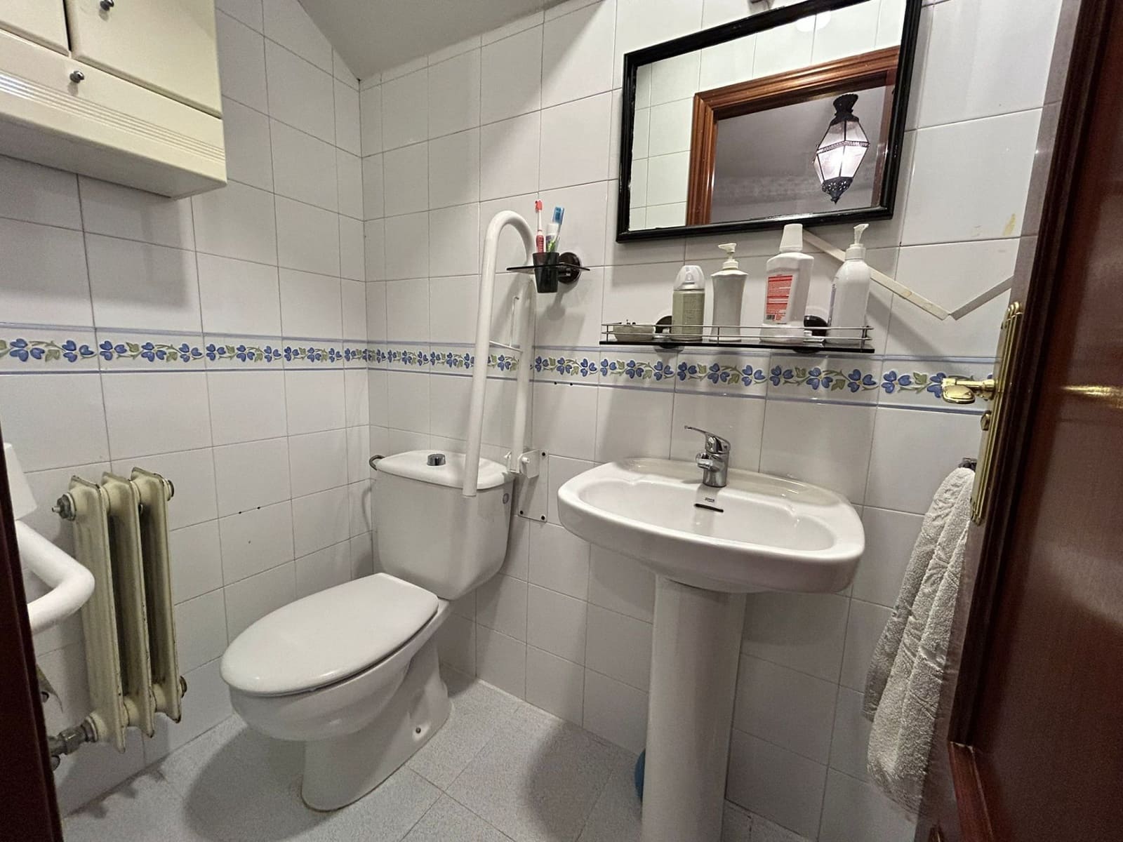 4 slaapkamer Halfvrijstaande villa te koop in Granada stad met garage - € 360.000 (Ref: 9861523)