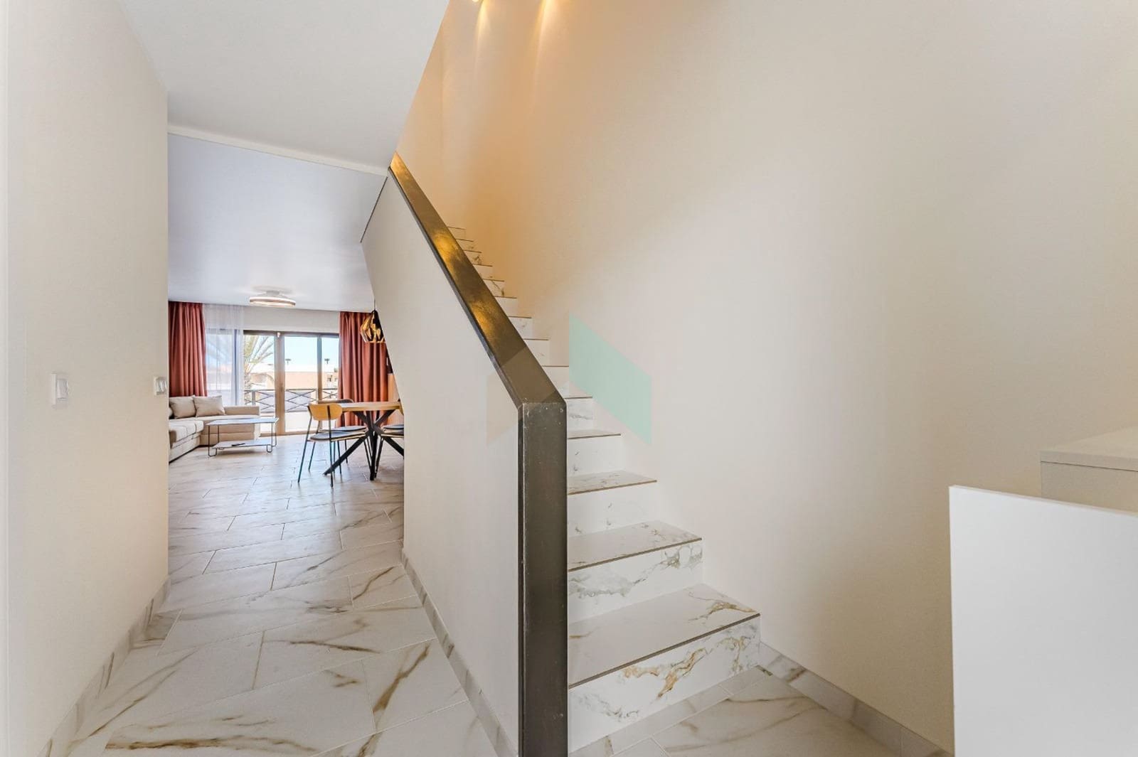 2 soveværelse Byhus til salg i Costa del Silencio med swimmingpool garage - € 325.000 (Ref: 8927263)