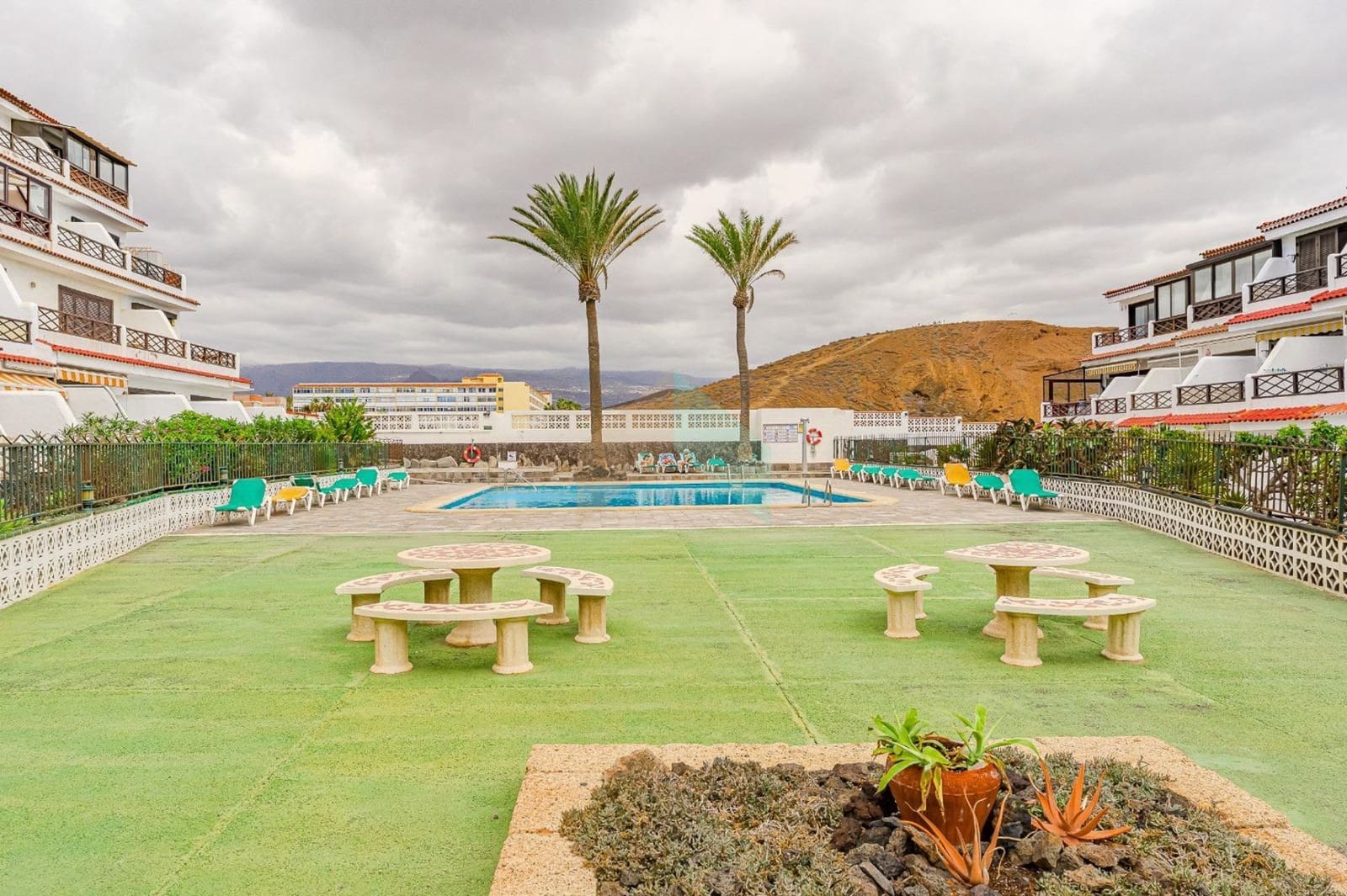 2 soveværelse Byhus til salg i Costa del Silencio med swimmingpool garage - € 325.000 (Ref: 8927263)