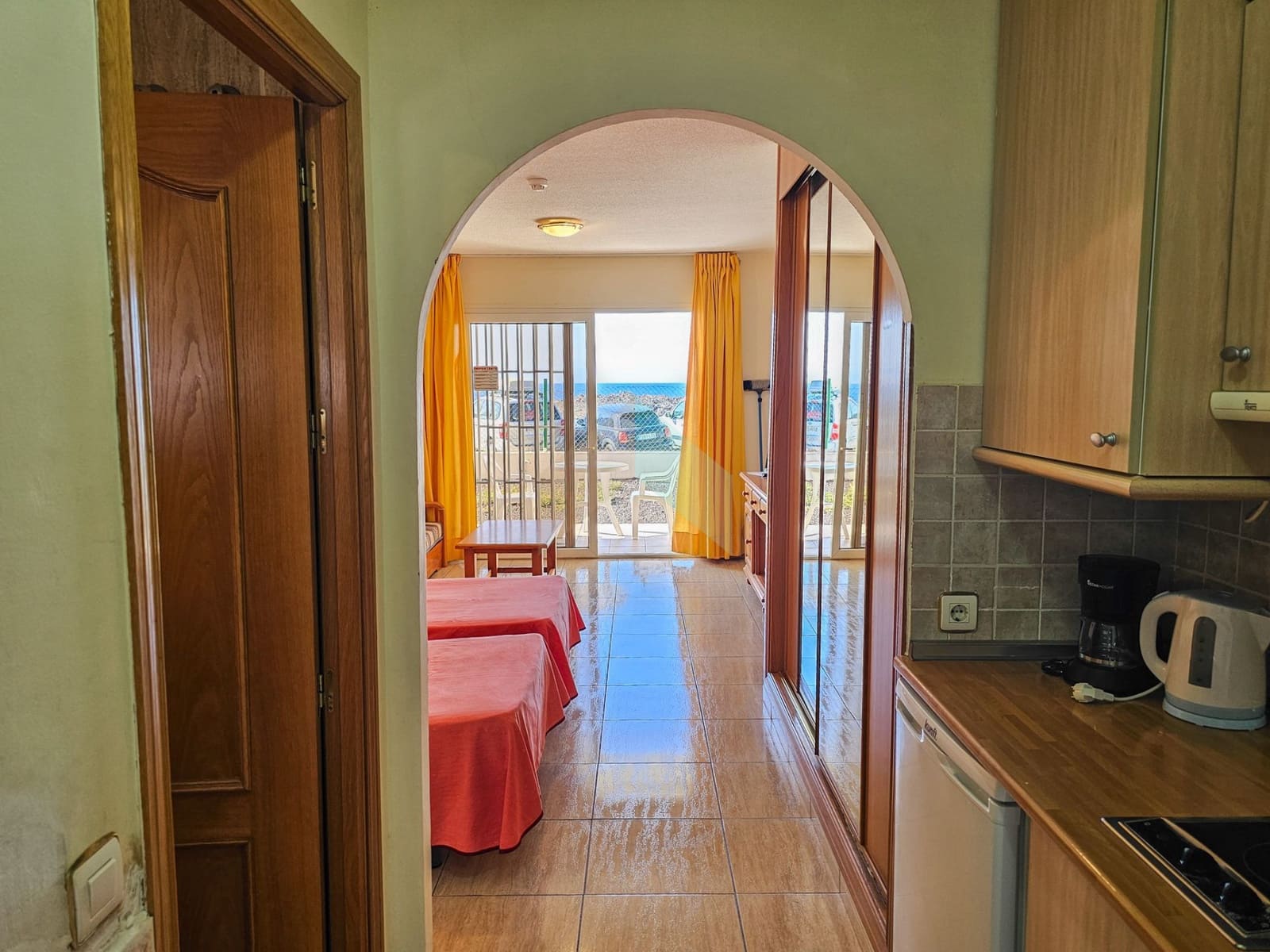 Studio na sprzedaż w Costa del Silencio z basenem garażem - 168 800 € (Ref: 8927274)