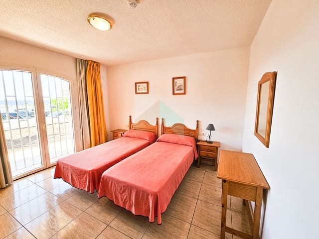 1 soveværelse Lejlighed til salg i Costa del Silencio, Arona med swimmingpool - € 215.800 (Ref: 8927275)