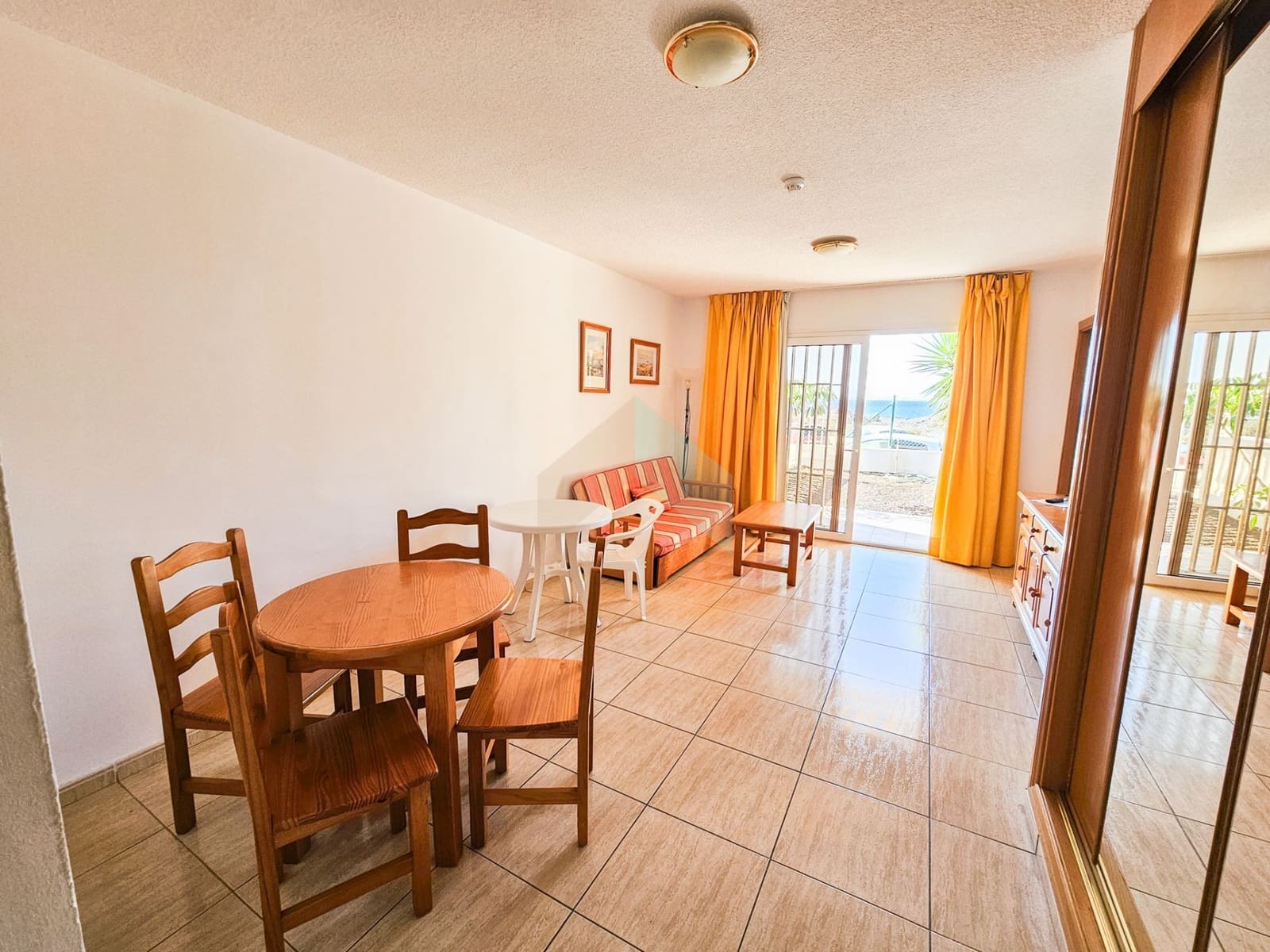 1 quarto Apartamento para venda em Costa del Silencio com piscina - 215 800 € (Ref: 8927275)