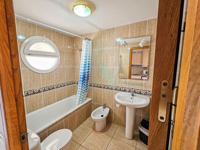 1 soveværelse Lejlighed til salg i Costa del Silencio, Arona med swimmingpool - € 215.800 (Ref: 8927275)