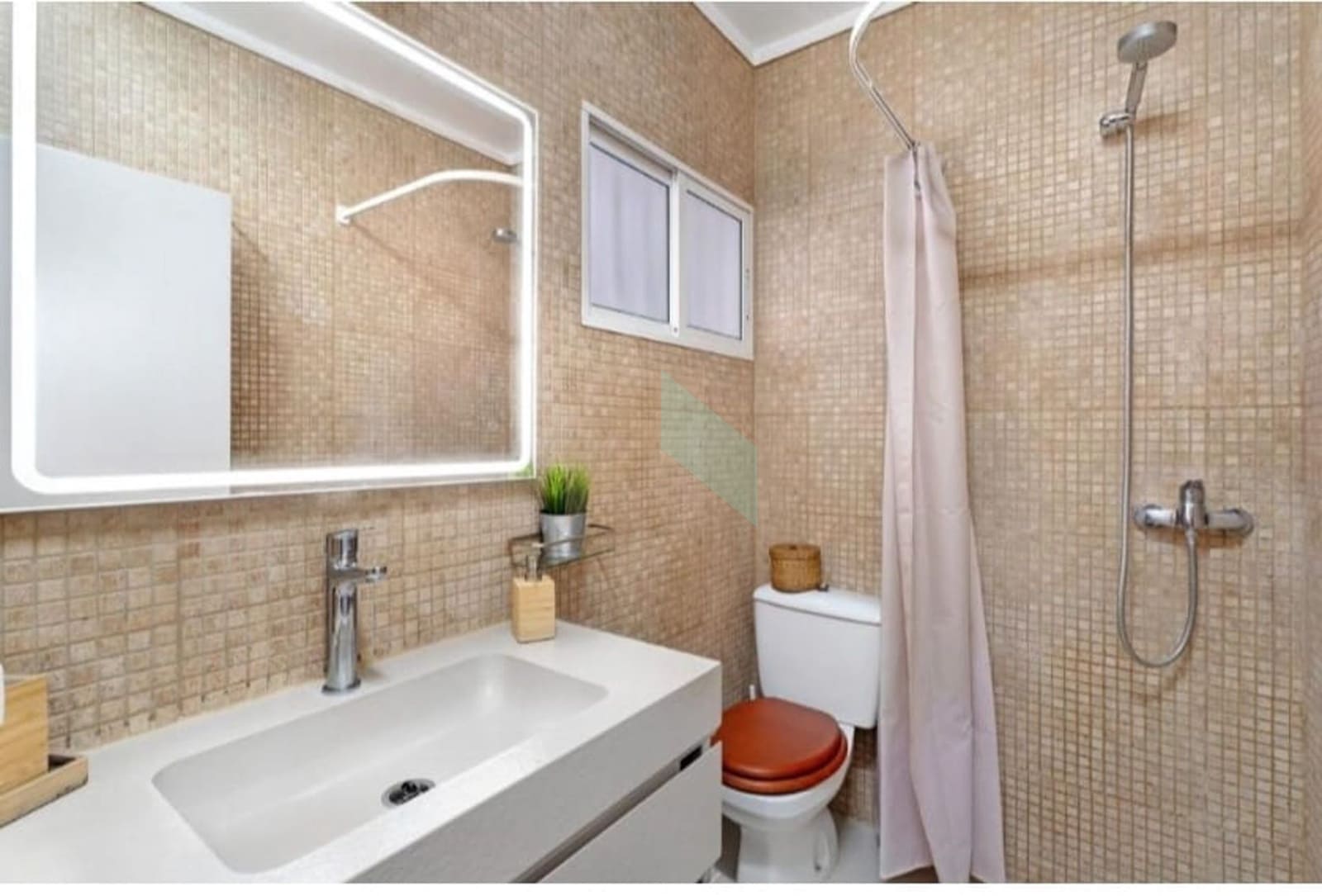 Studio te koop in Costa del Silencio met zwembad garage - € 231.250 (Ref: 8927278)