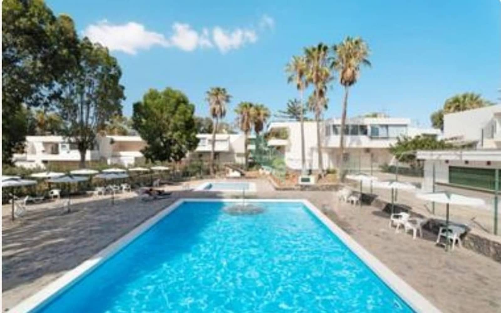 Studio te koop in Costa del Silencio met zwembad garage - € 231.250 (Ref: 8927278)