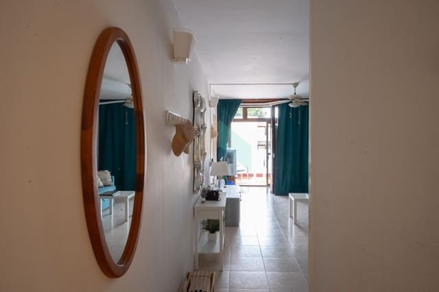 2 chambre Appartement à vendre à Costa del Silencio, Arona avec piscine garage - 249 900 € (Ref: 9062140)