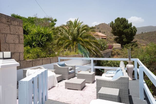 3 soveværelse Villa til salg i El Fronton, San Miguel de Abona med swimmingpool garage - € 420.000 (Ref: 9145256)