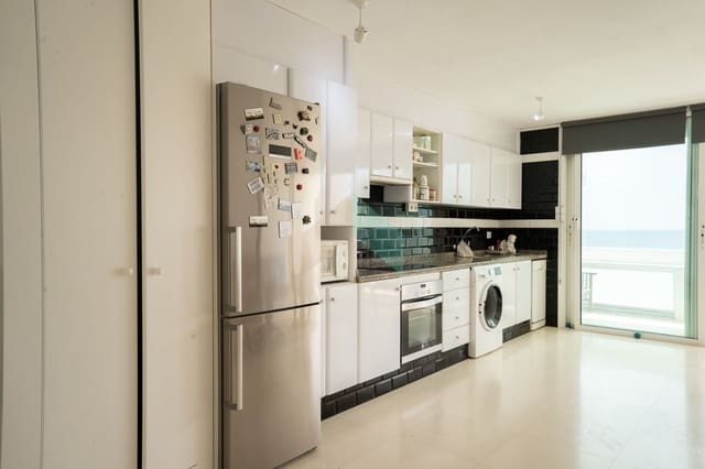 3 soverom Penthouse til salgs i Costa del Silencio, Arona med garasje - € 467 000 (Ref: 9145257)