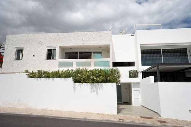 3 soverom Penthouse til salgs i Costa del Silencio, Arona med garasje - € 467 000 (Ref: 9145257)