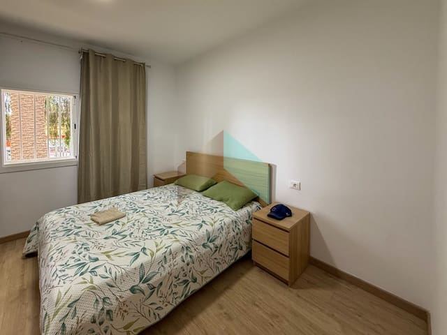 2 soveværelse Lejlighed til salg i Costa del Silencio, Arona med swimmingpool - € 210.000 (Ref: 9340731)