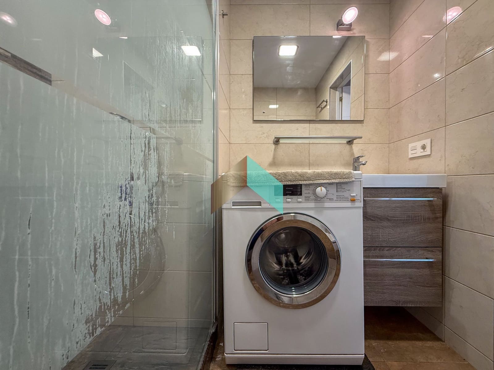 2 soveværelse Lejlighed til salg i Torviscas med swimmingpool - € 365.000 (Ref: 9398211)