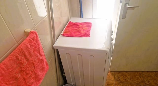 1 sypialnia Apartament na sprzedaż w Costa del Silencio, Arona z basenem garażem - 169 000 € (Ref: 9398213)