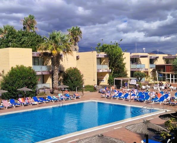 1 sypialnia Apartament na sprzedaż w Costa del Silencio, Arona z basenem garażem - 169 000 € (Ref: 9398213)