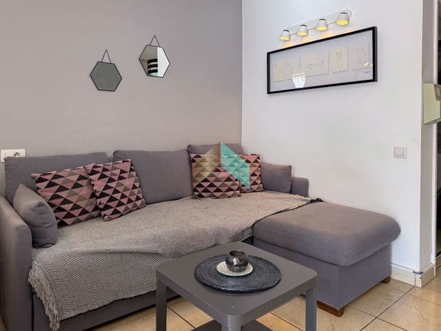 Studio te koop in Arona met zwembad - € 220.500 (Ref: 9406274)