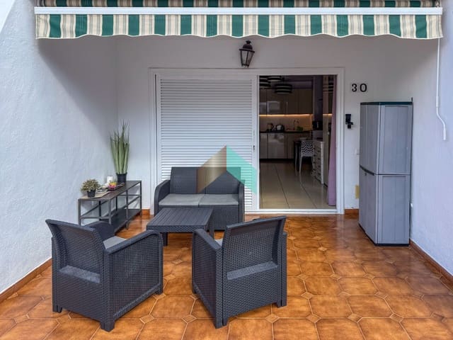 Studio te koop in Arona met zwembad - € 220.500 (Ref: 9406274)