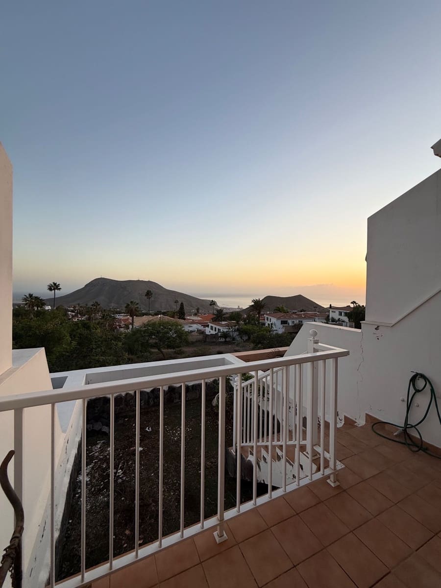 1 slaapkamer Flat te koop in Chayofa met zwembad - € 299.000 (Ref: 9429526)