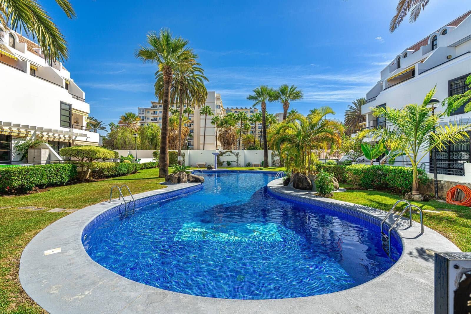 1 slaapkamer Huis te koop in Los Cristianos met zwembad - € 335.000 (Ref: 9433102)