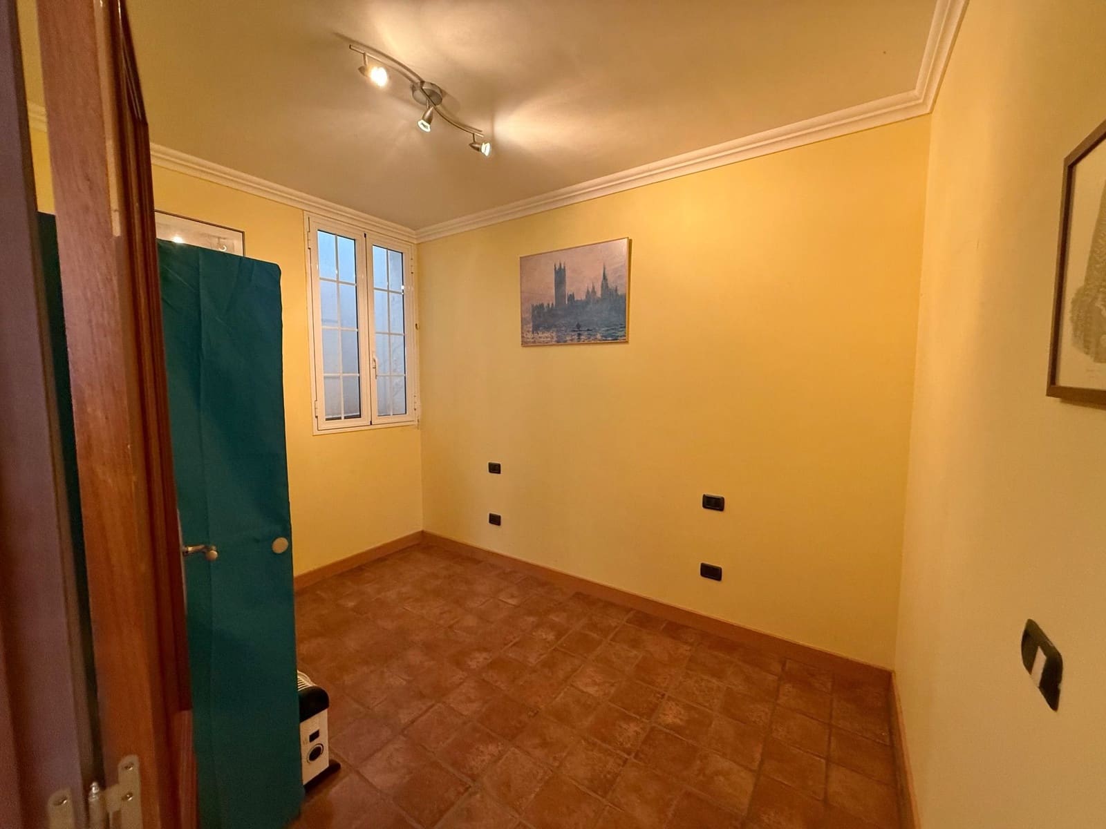 2 makuuhuone Paritalo myytävänä paikassa Arico mukana 
autotalli - 375 000 € (Ref: 9452728)