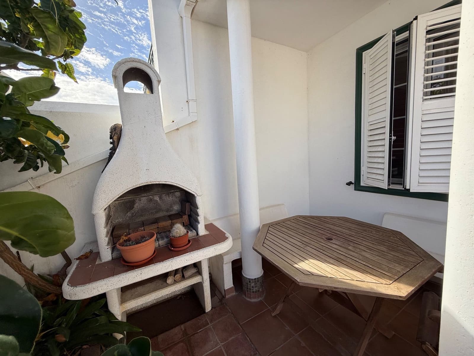 2 makuuhuone Paritalo myytävänä paikassa Arico mukana 
autotalli - 375 000 € (Ref: 9452728)