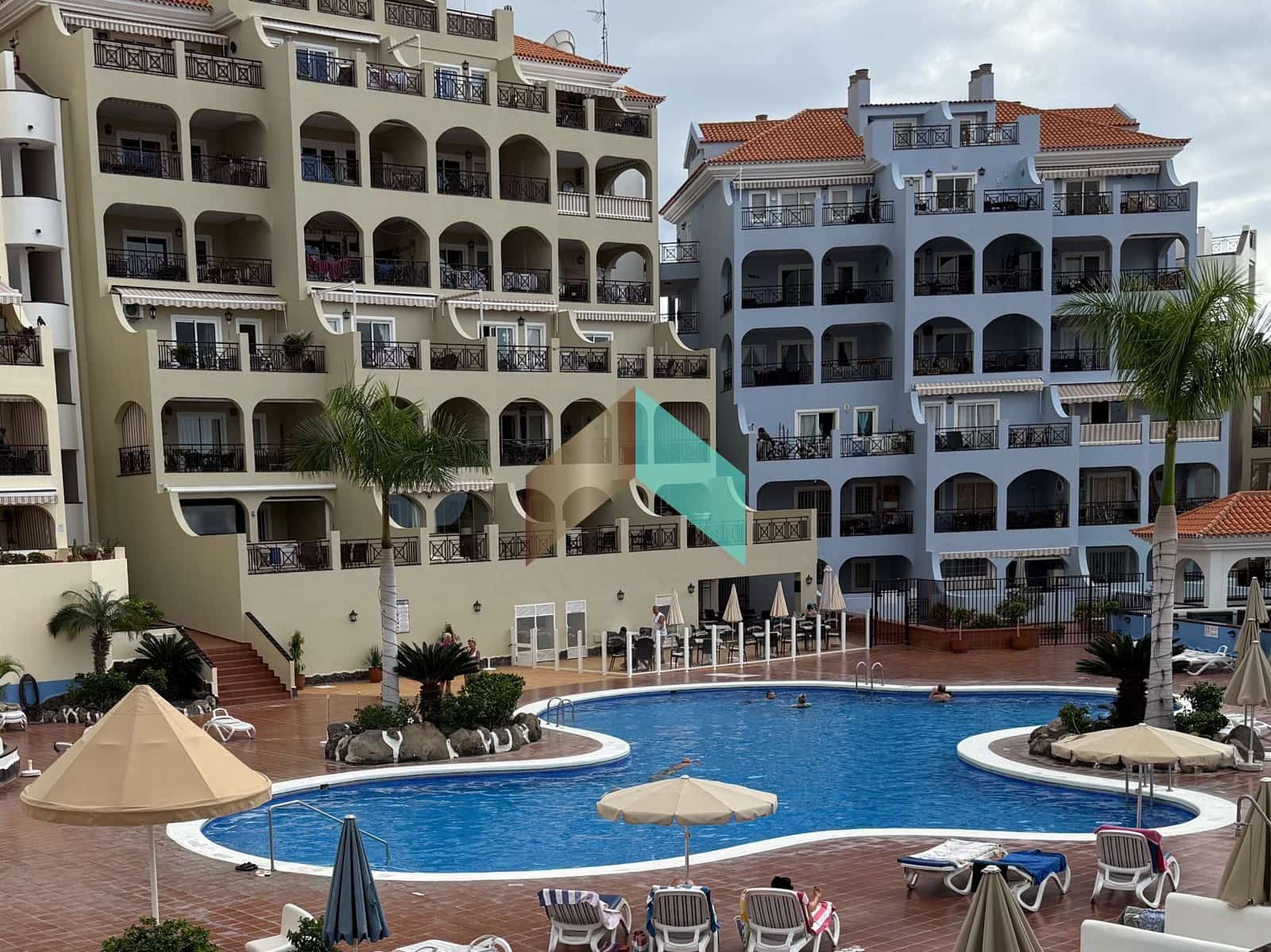 Apartamento de 1 habitación en Los Cristianos en venta con piscina - 315.000 € (Ref: 9470807)