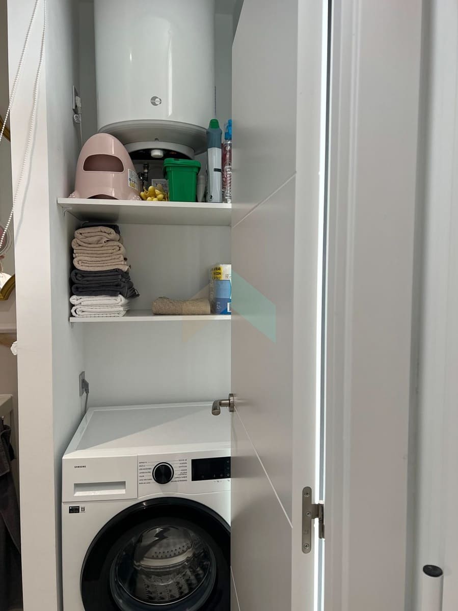 1 slaapkamer Appartement te koop in Costa del Silencio met zwembad garage - € 196.000 (Ref: 9470809)