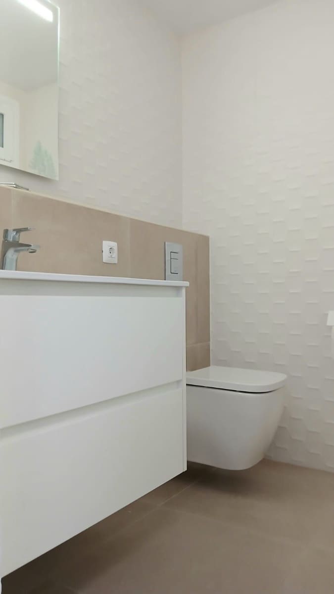 2 bedroom Apartment for sale in Santa Cruz de Tenerife - € 195,000 (Ref: 9491101)