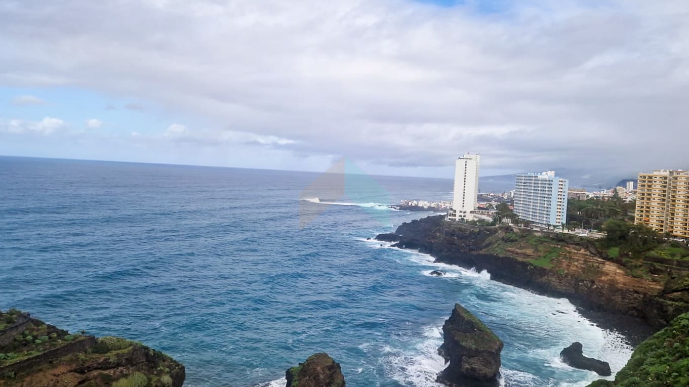 2 bedroom Apartment for sale in Santa Cruz de Tenerife - € 195,000 (Ref: 9491101)