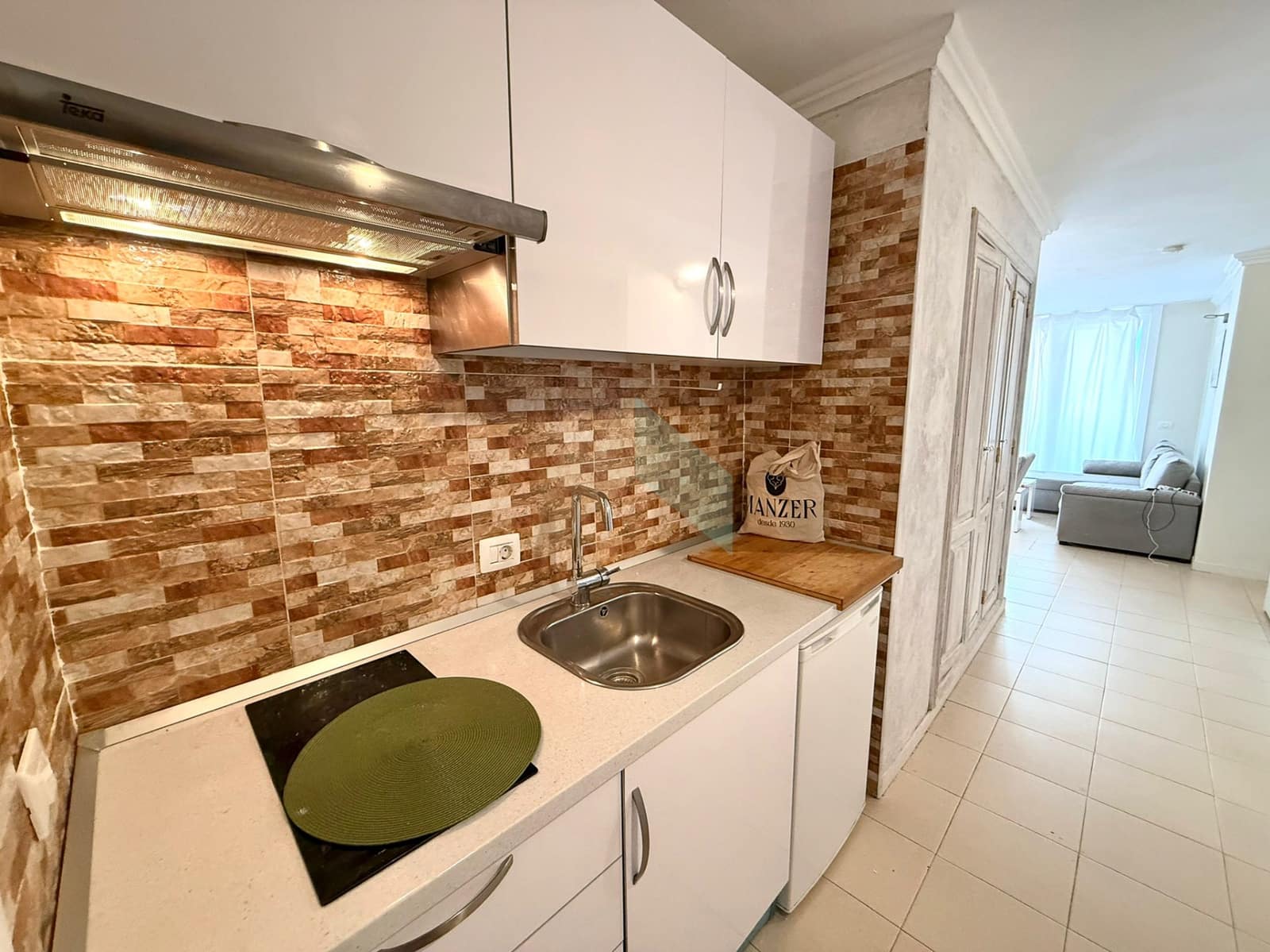 Studio til salgs i Golf del Sur med svømmebasseng - € 165 000 (Ref: 9518471)