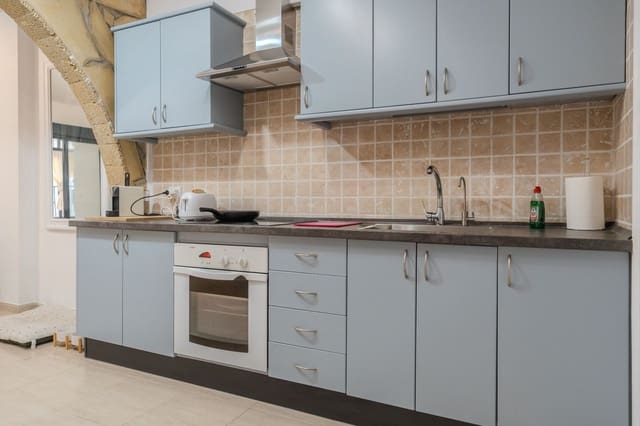 2 sovrum Lägenhet till salu i Buzanada, Arona med garage - 255 000 € (Ref: 9537237)