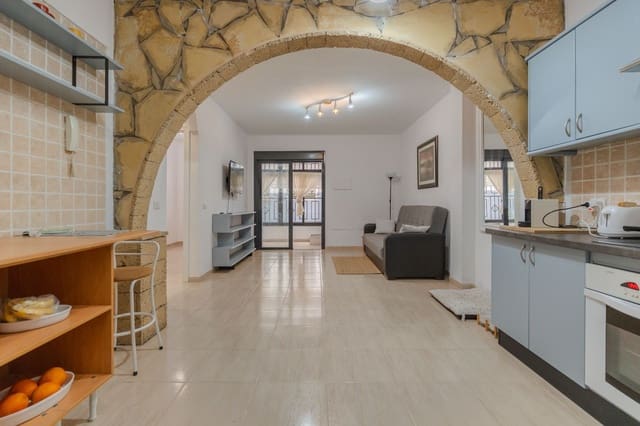 2 sovrum Lägenhet till salu i Buzanada, Arona med garage - 255 000 € (Ref: 9537237)