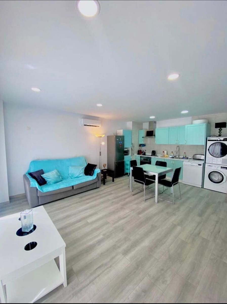 2 soveværelse Lejlighed til salg i Las Chafiras (San Miguel) med swimmingpool garage - € 230.000 (Ref: 9594698)