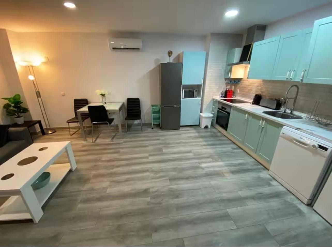 2 soveværelse Lejlighed til salg i Las Chafiras (San Miguel) med swimmingpool garage - € 230.000 (Ref: 9594698)