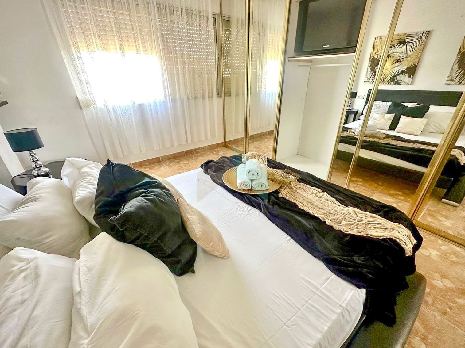 2 quarto Apartamento para venda em Los Cristianos com piscina - 450 000 € (Ref: 9665953)