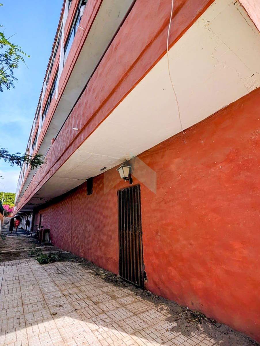 Commerciale in vendita in Costa del Silencio - 185.000 € (Rif: 9665955)