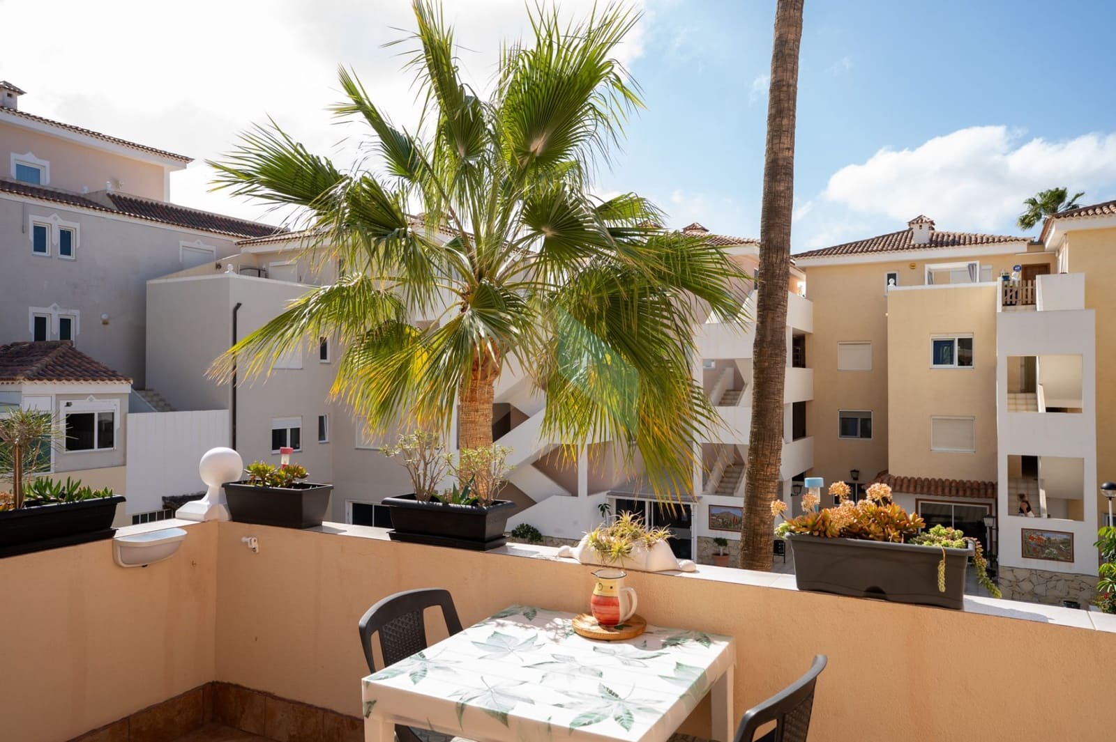 1 quarto Apartamento para venda em Chayofa com piscina garagem - 225 000 € (Ref: 9738000)