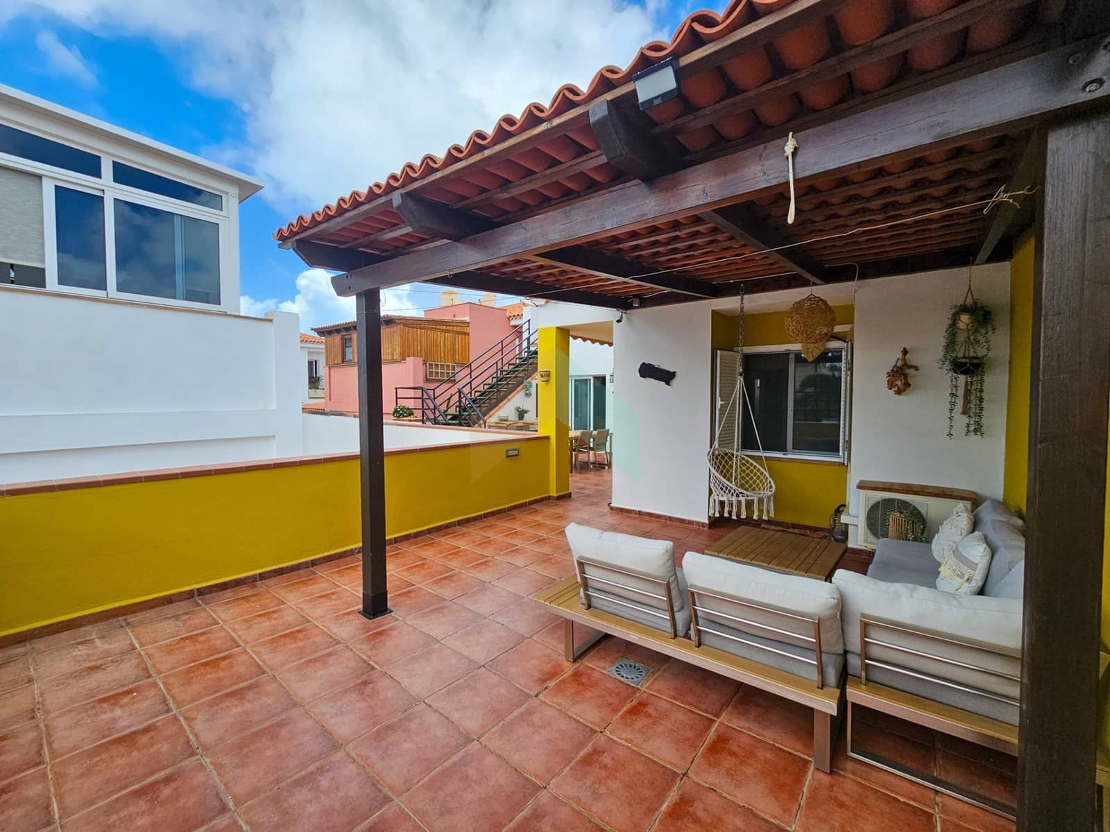 2 slaapkamer Appartement te koop in Palm-Mar met zwembad garage - € 445.000 (Ref: 9738001)