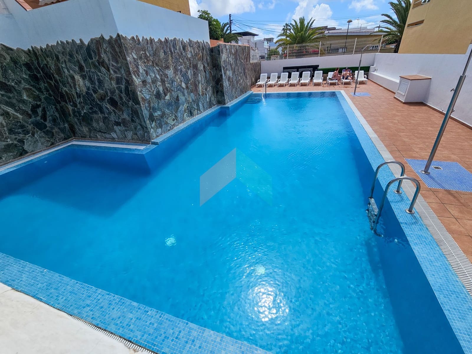 2 slaapkamer Appartement te koop in Palm-Mar met zwembad garage - € 445.000 (Ref: 9738001)