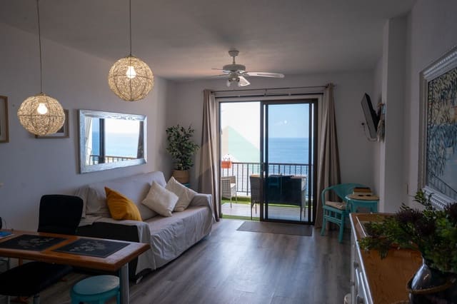 1 sypialnia Apartament na sprzedaż w Puerto Santiago, Santiago del Teide z basenem garażem - 278 250 € (Ref: 9741504)