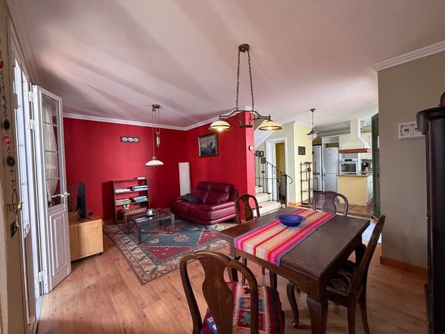 3 slaapkamer Villa te koop in Arico met garage - € 375.000 (Ref: 9787990)