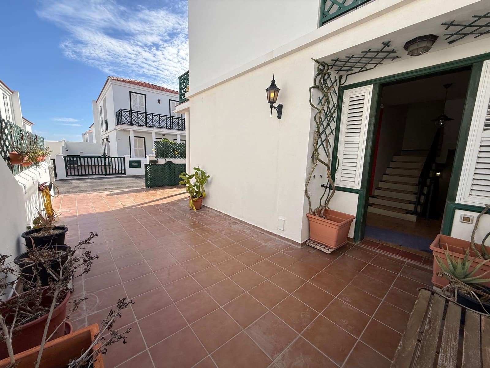 3 slaapkamer Villa te koop in Arico met garage - € 375.000 (Ref: 9787990)