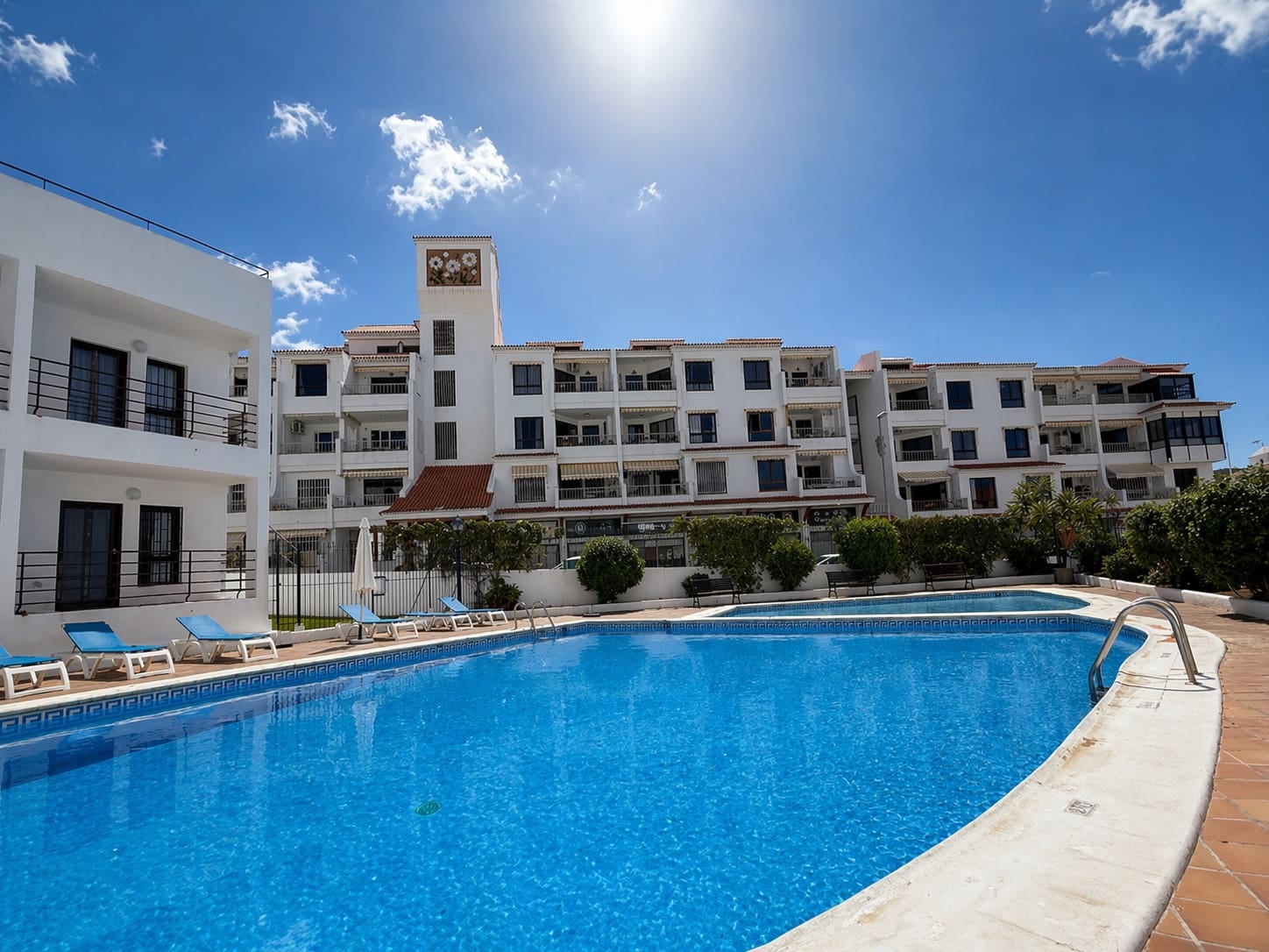 1 bedroom Apartment for sale in Los Cristianos with pool - € 230,000 (Ref: 9790280)