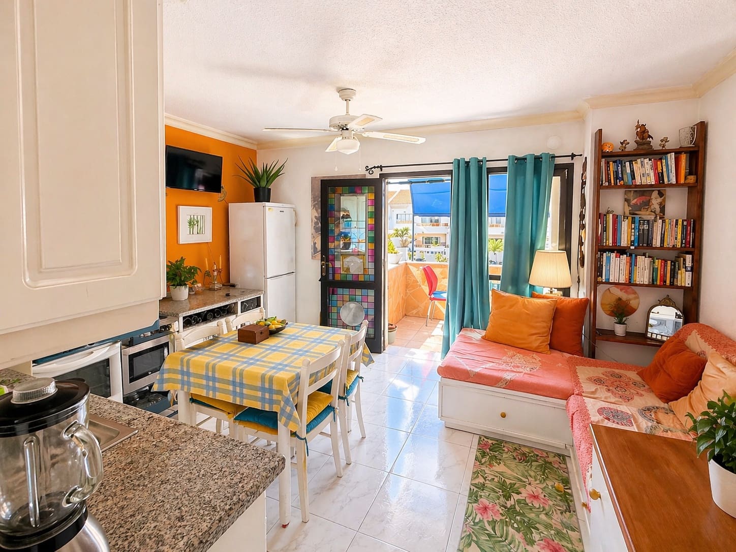 1 bedroom Apartment for sale in Los Cristianos with pool - € 230,000 (Ref: 9790280)