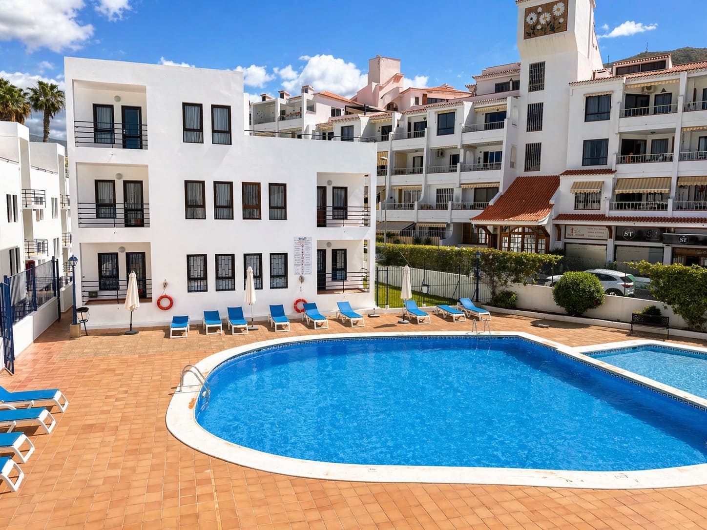 1 bedroom Apartment for sale in Los Cristianos with pool - € 230,000 (Ref: 9790280)