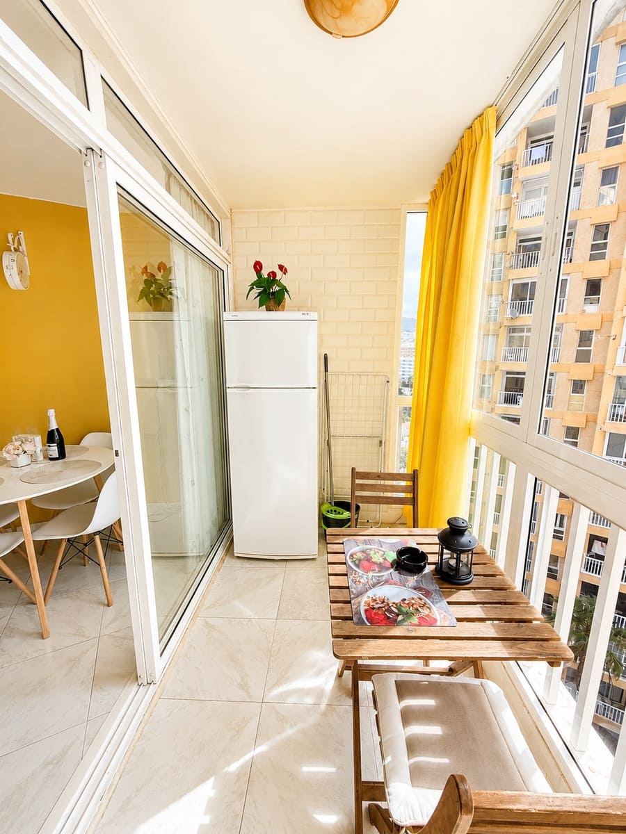 1 bedroom Apartment for sale in Playa de las Americas with pool garage - € 273,000 (Ref: 9828291)