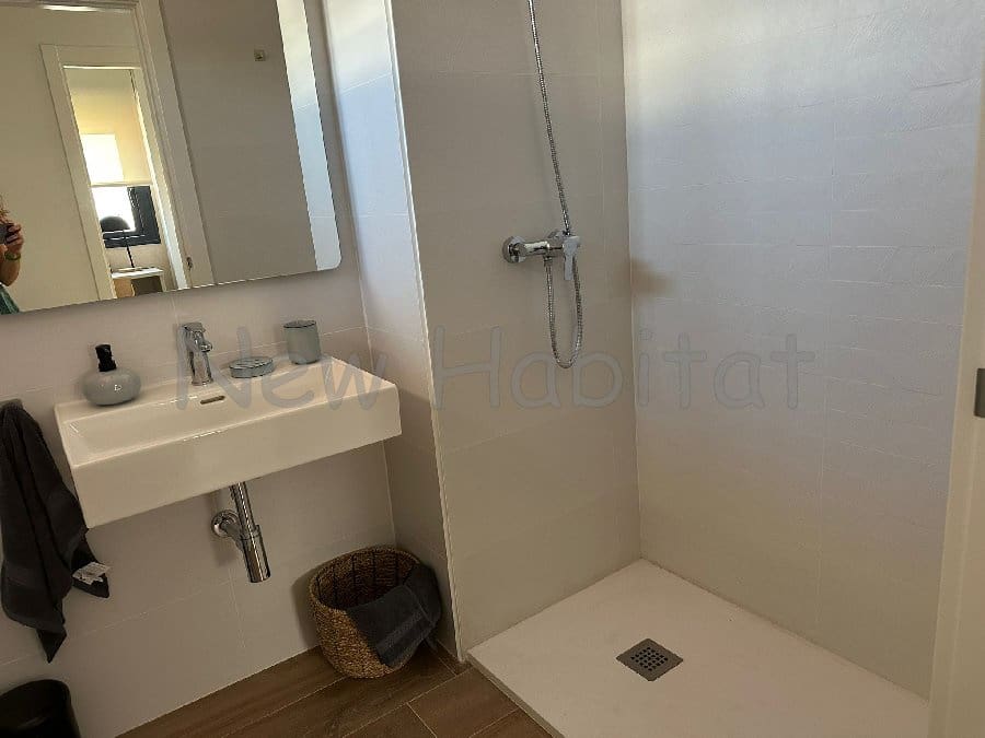 4 camera da letto Villetta Bifamiliare da affittare in Castello de la Plana con garage - 4.000 € (Rif: 9952869)