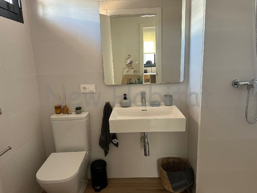 4 camera da letto Villetta Bifamiliare da affittare in Castello de la Plana con garage - 4.000 € (Rif: 9952869)